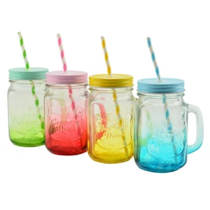 Bögre szívószállal